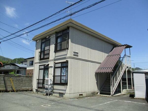 apartment 山形県上山市石崎１丁目
地図を見る