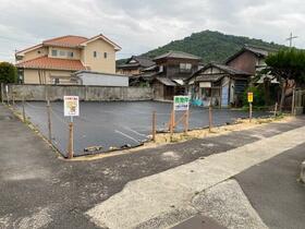 香川県坂出市文京町２丁目