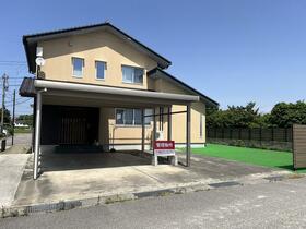 富山県滑川市坪川新