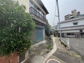 長崎県佐世保市藤原町