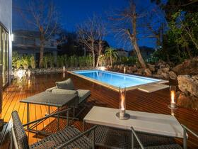 静岡県伊東市八幡野