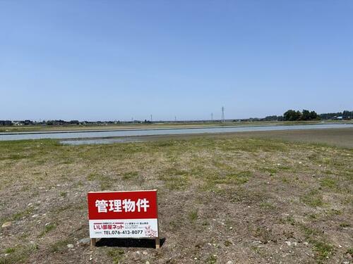 Land, Nyuzen Town, Toyama