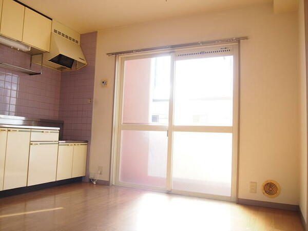 apartment 埼玉県行田市押上町
地図を見る