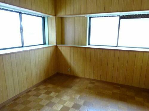 detached 三重県名張市美旗町中２番