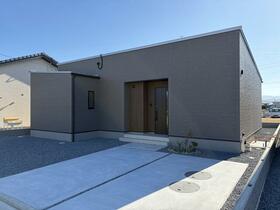 香川県高松市六条町