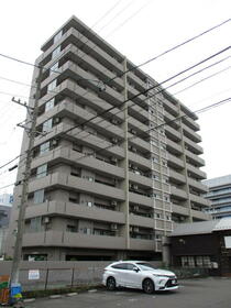 シャトレ愛松鷹匠