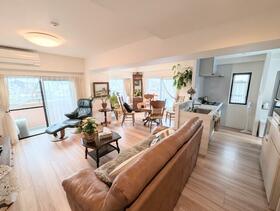 神奈川県横浜市磯子区岡村３丁目