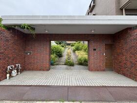 愛知県名古屋市千種区日和町4丁目