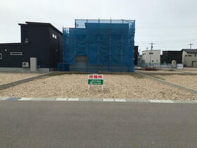 石川県野々市市中林１丁目