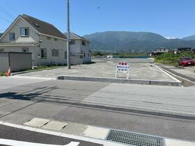 山梨県南アルプス市寺部