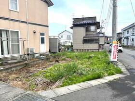 青森県青森市小柳４丁目