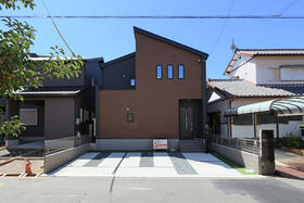 静岡県浜松市中央区鴨江２丁目