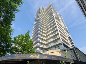 グランアルト天神タワー