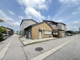 富山県高岡市内免５丁目