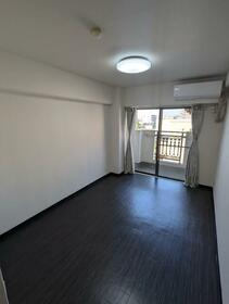 プチメゾン六番町