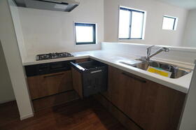 福岡県福岡市東区八田３丁目