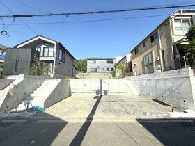 神奈川県横浜市鶴見区梶山１丁目