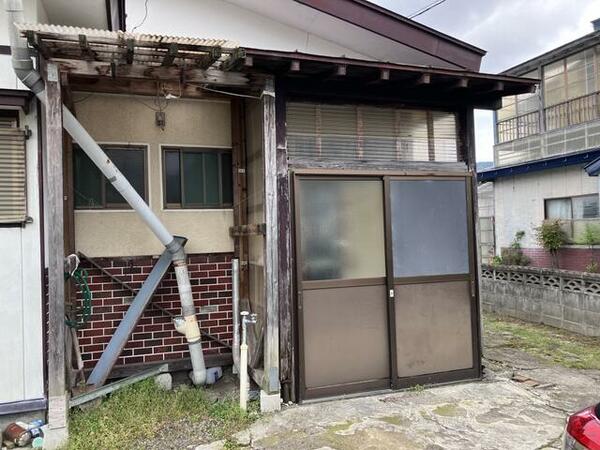 detached 秋田県仙北市田沢湖生保内字久保

地図を見る