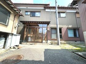 石川県白山市鶴来知守町