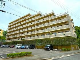 ベルヴィ香椎壱番館　壱番館