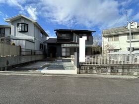 三重県名張市百合が丘西１番町