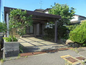 富山県射水市中太閤山４丁目