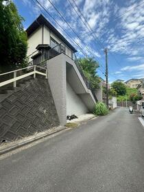 神奈川県横浜市栄区亀井町