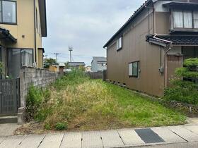 石川県河北郡津幡町字加賀爪