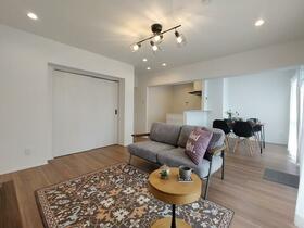 北海道札幌市西区八軒十条東２丁目