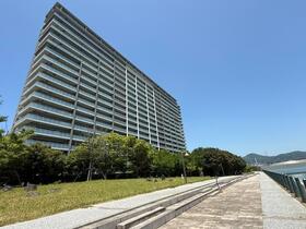 アーバンパレス香椎照葉、南棟