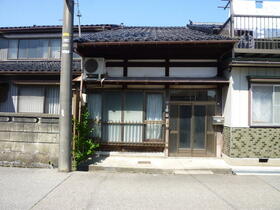 富山県高岡市守護町1丁目