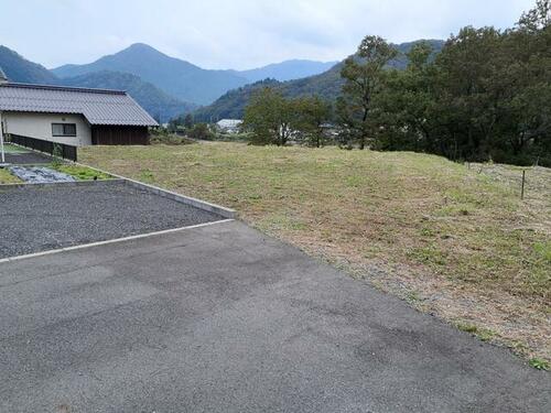土地, 島根県 鹿足郡吉賀町