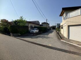 富山県射水市南太閤山4丁目