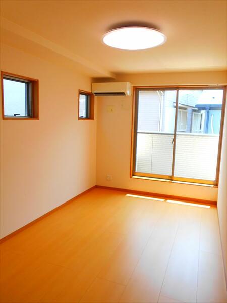 detached 東京都東久留米市神宝町１丁目

地図を見る