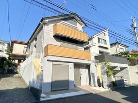 神奈川県横浜市青葉区新石川４丁目