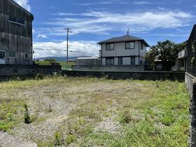 香川県丸亀市綾歌町岡田東