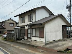 富山県高岡市波岡