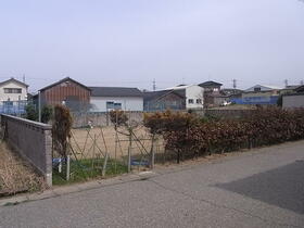 石川県羽咋市粟生町ケ