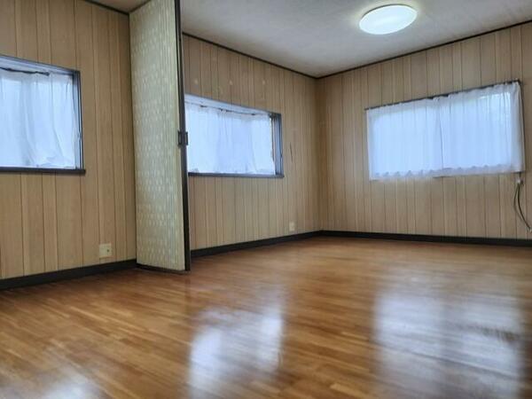 detached 栃木県宇都宮市平松本町３５３－１１ ドミール平松１Ｆ