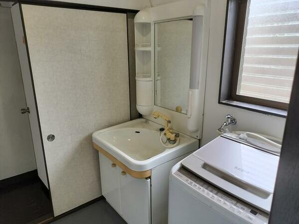 detached 栃木県宇都宮市平松本町３５３－１１ ドミール平松１Ｆ