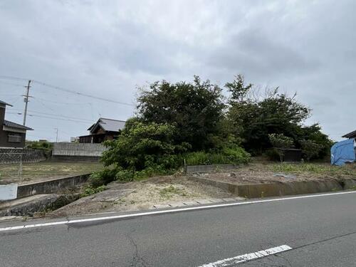 Land, Kanonji, Kagawa