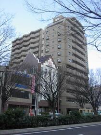 新潟県新潟市中央区上大川前通7番町