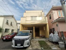 大阪府堺市西区浜寺諏訪森町中１丁