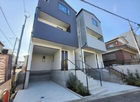 埼玉県新座市東３丁目