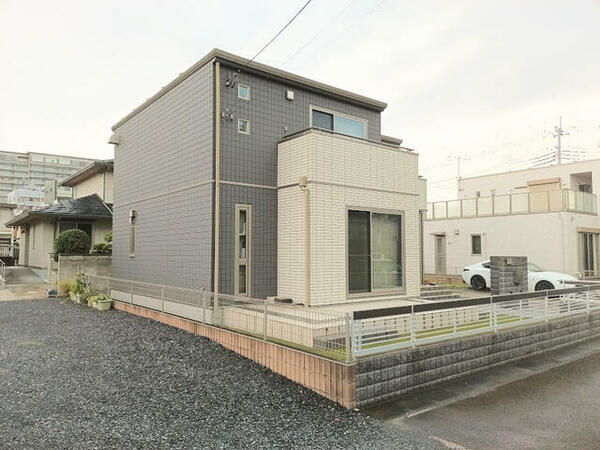 detached 群馬県館林市千代田町
地図を見る