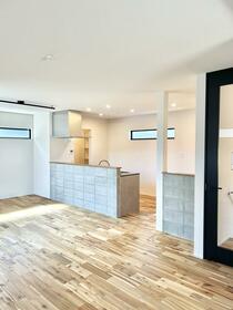 福岡県福岡市早良区野芥５丁目