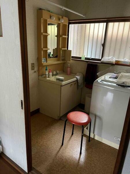 detached 群馬県みどり市大間々町塩原

地図を見る