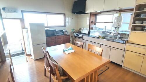 townhouse 高知県香美市土佐山田町東本町５丁目