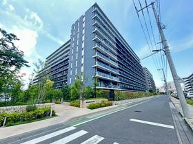 埼玉県草加市松原２丁目