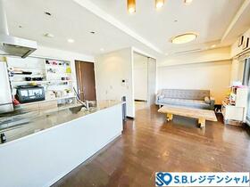 ピアッツァコート八木駅前